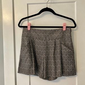 Loft women’s patterned shorts